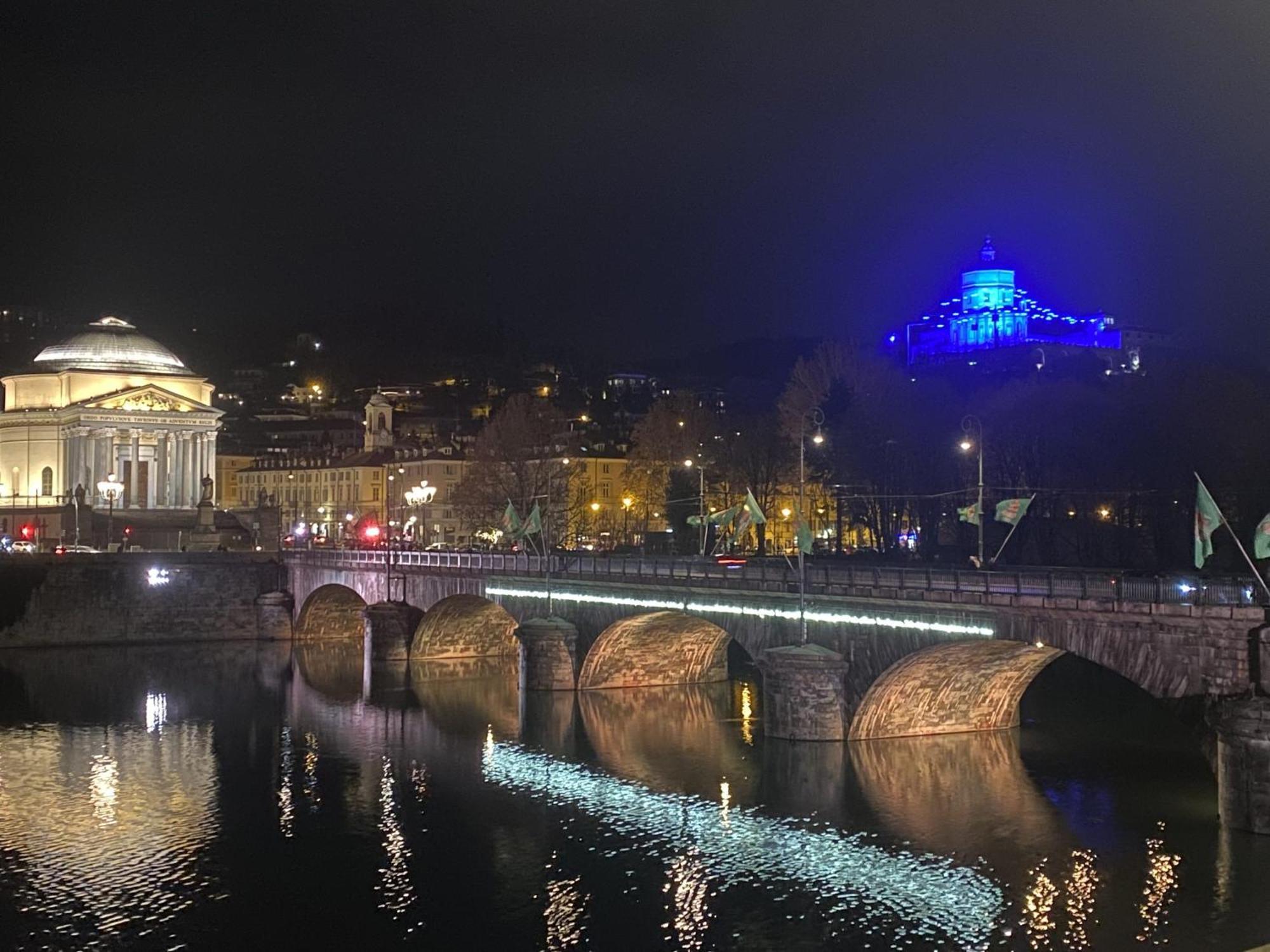 Dimora Del Bonsignore Turin Bagian luar foto
